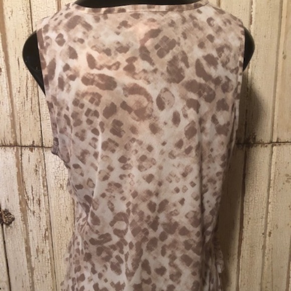 Women's Chico's Cream & Taupe Print Top 2, US Size (12/14 - L) - Picture 3 of 10